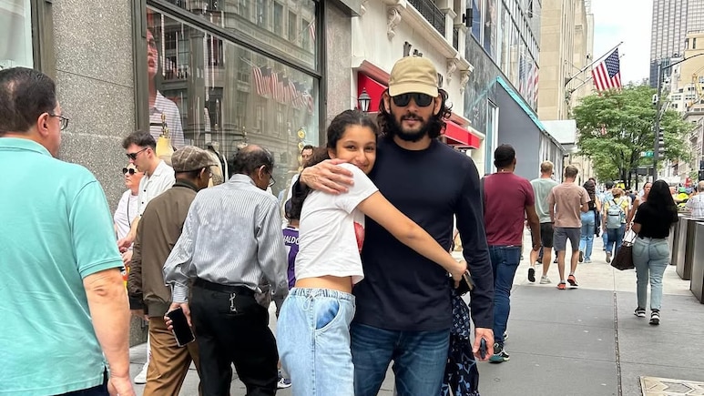 50 की उम्र में भी 25 का दिखता है वाराणसी का एक्टर, हर रोज खाता है ये खाना, इतनी देर तक करता है जिम