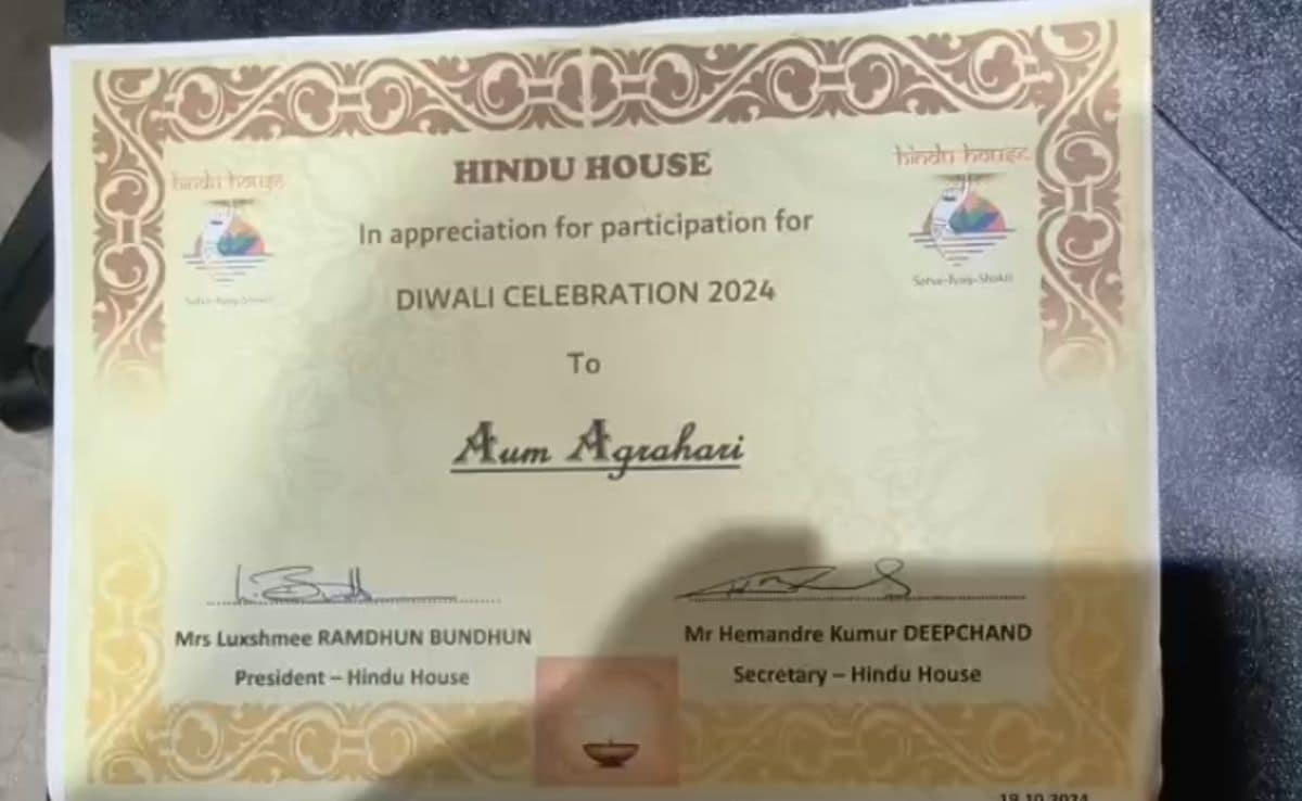 Bal Diwas 2025 Special Story Aum Agrahari Piano Youtube Star from Chhattisgarh