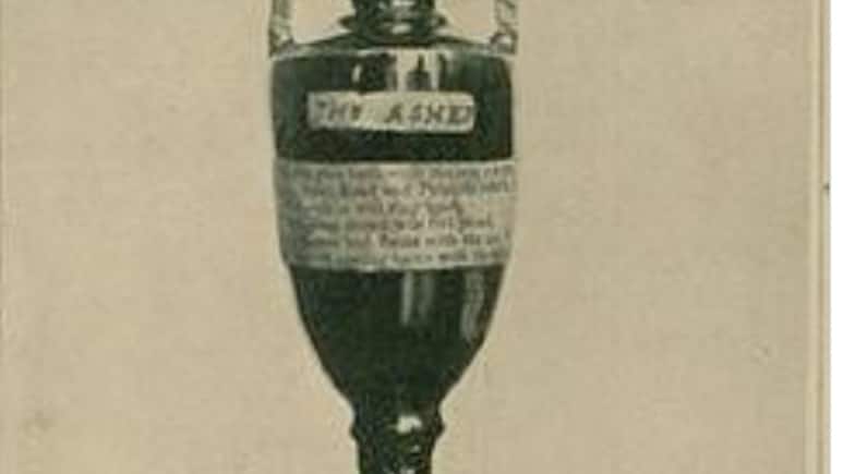 ASHES 2025-26: अखबार में छपे एक 'शोक संदेश ने रखी 'एशेज ट्रॉफी' की नींव, जानें कब, कैसे, कहां, बहुत दिलचस्प है कहानी