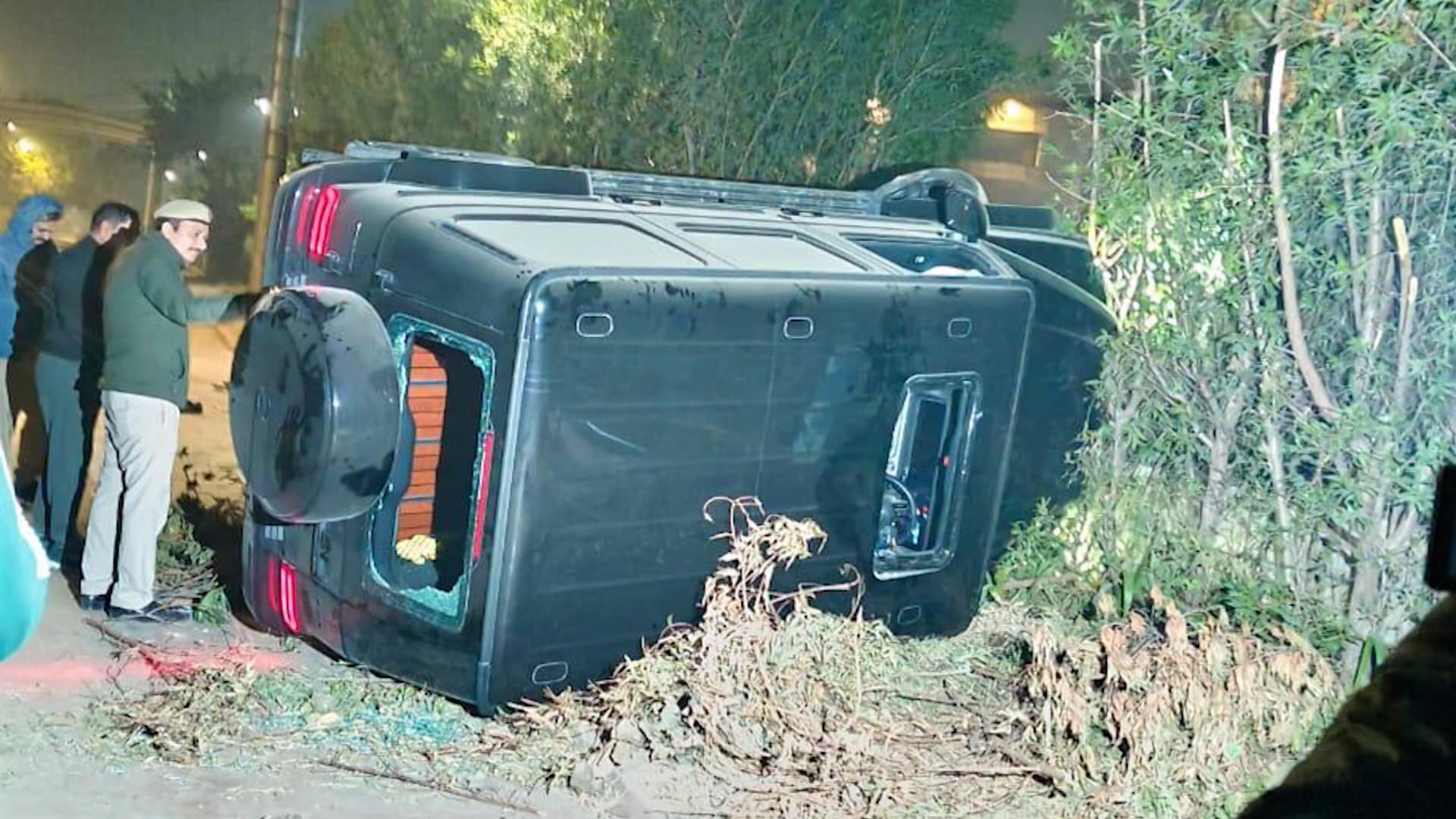 1 Killed After Speeding Mercedes Rams 3 Near Mall In South Delhi