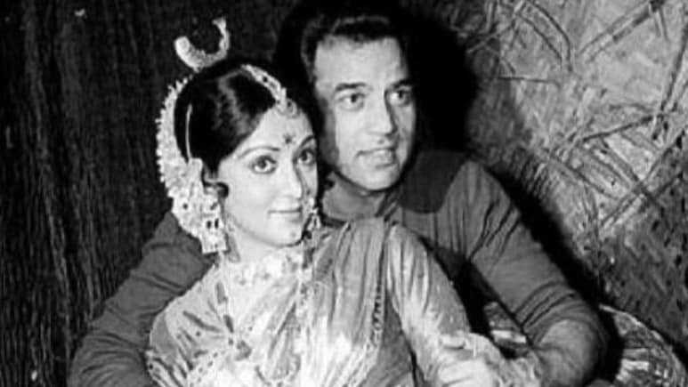 Dharmendra's Last Post Was An Unmissable Photo With His 'Dream Girl' Hema Malini