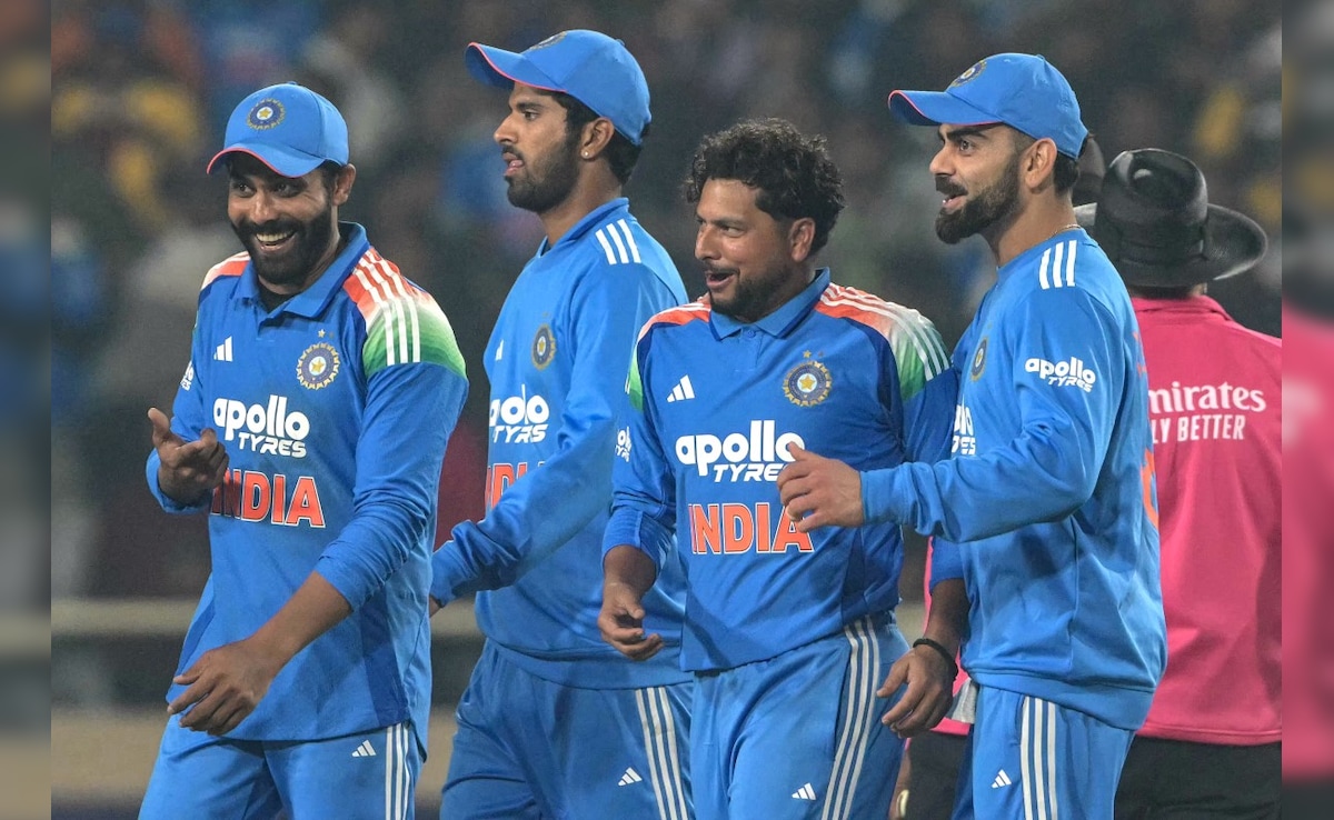 IND vs SA 1st ODI LIVE Score:  कुलदीप यादव ने गेम चेंज कर दिया, सााउथ अफ्रीका के 8 विकेट गिरे