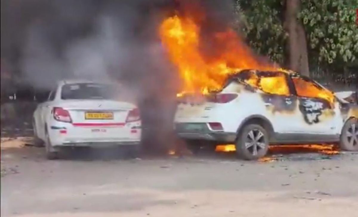 Electric Vehicle Fire in Hyderabad: MG Car Ignites and Damages Nearby Vehicle at NTR Stadium
