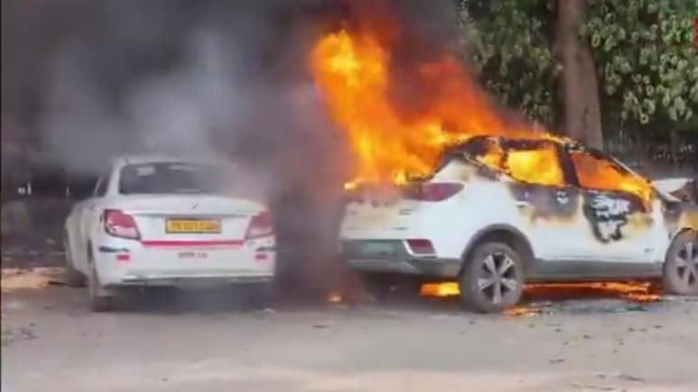 Fire Breaks Out From Electric Car In Hyderabad, Spreads To Nearby Vehicle
