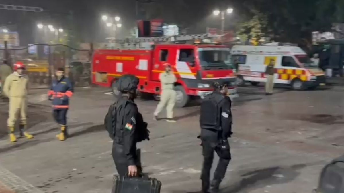 8 Dead In Explosion In Car Near Delhi's Red Fort: NDTV Ground Report From Blast Site