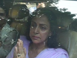 धर्मेंद्र को अंतिम विदाई देने के बाद हेमा मालिनी ने मीडिया के सामने जोड़े हाथ, वीडियो देख फैंस हुए इमोशनल