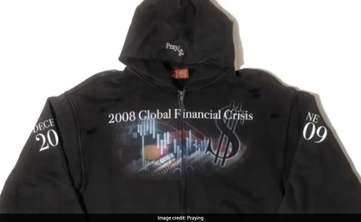 2008 Financial Crisis Hoodie Sparks Debate