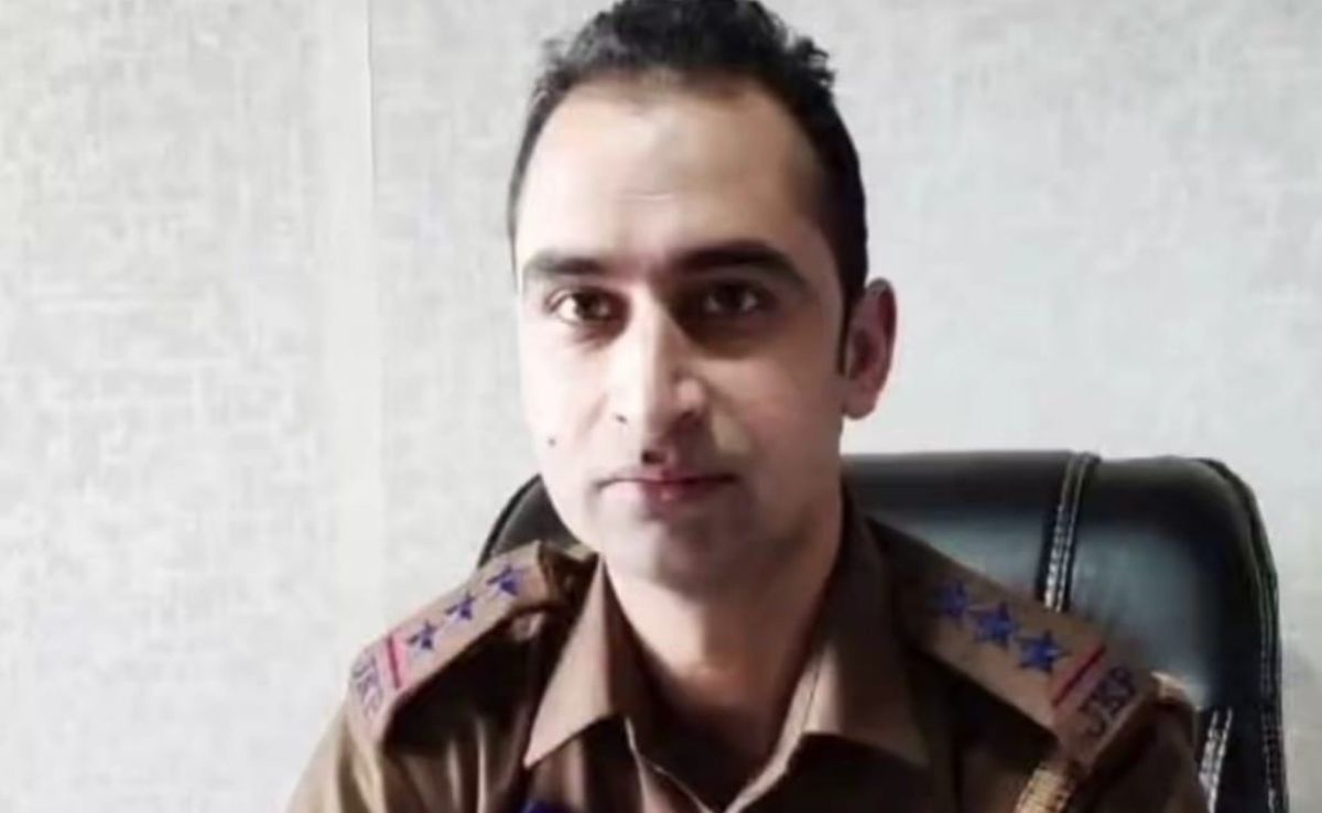 Tragic Loss: Inspector Asrar Ahmad Shah of J&K Police Killed in Accidental Blast at Nowgam Police Station