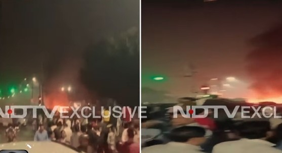 दिल्ली में लाल किले के पास कार में तेज धमाका, आसपास खड़ी गाड़ियों में भी आग