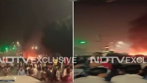 लालकिले के पास धमाके से दहल गई दिल्ली,  कारों के परखच्चे उड़े, कई लोग घायल