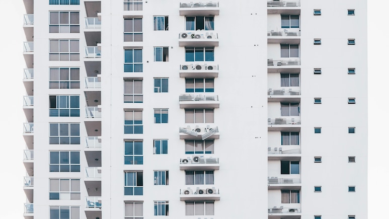 "Have People Lost Their Minds? Man Shocked As 3BHK Flat Listed For Rs 1 Lakh In Bengaluru