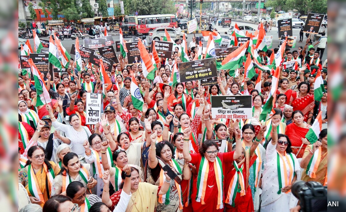 Kerala BLO Suicide Halts Voter Roll Revision Amidst Protests