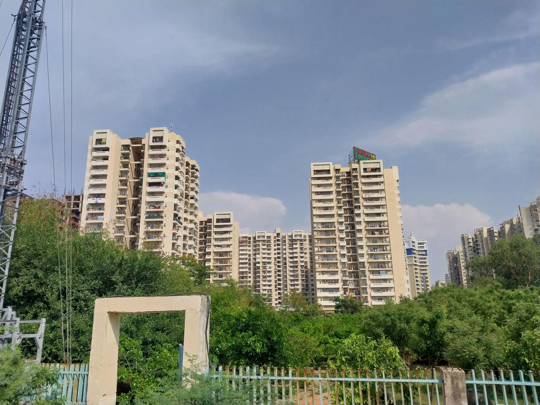 Why Indian High-Rise Buildings Are Better Equipped to Prevent Hong Kong-Like Fire Disasters