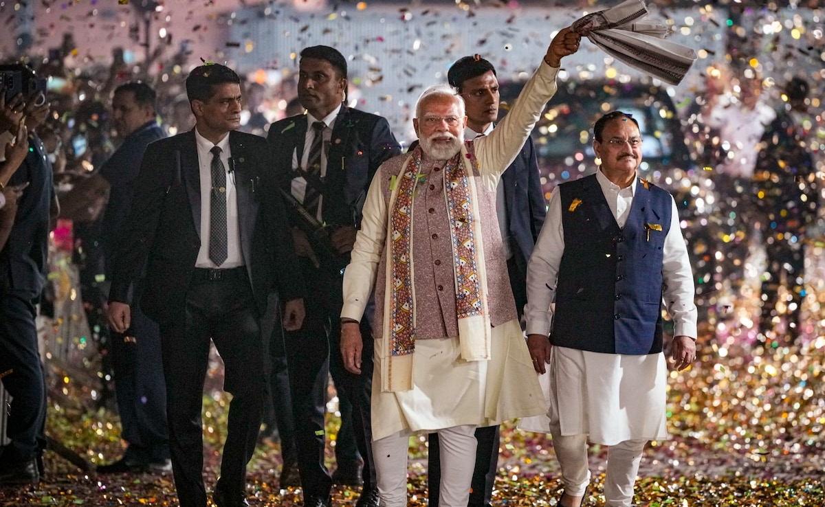 Bihar Election Results 2025 LIVE: Congress Flops, NDA Thrashes Mahagathbandhan With 200 Paar