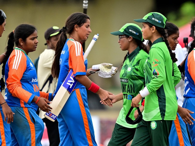 India, Pakistan Players Shake Hands During Blind Women's T20 Tournament