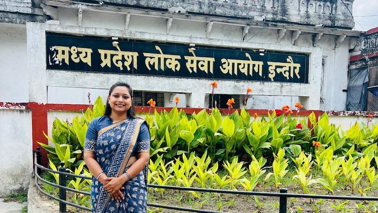 MPPSC Result 2023: किराना दुकान में करती थी काम, अब बनी DSP... शाहगढ़ की पूजा जैन ने रचा इतिहास