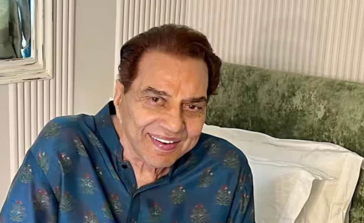 धर्मेंद्र के जल्द ठीक होने के लिए मंगलकामना कर रही है 63 साल की ये हीरोइन, 16 फिल्मों में साथ किया काम