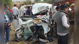 जमवारामगढ़ में भीषण सड़क हादसा,&nbsp;ट्रक और कार की भिड़ंत में 4 लोगों की मौत; 4 गंभीर घायल&nbsp;