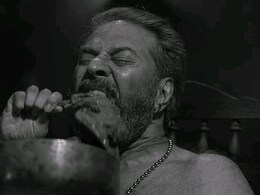 74 साल के इस एक्टर ने नकली दांतों से चबा डाला था चिकन, 7वीं बार जीता ये अवॉर्ड, फिल्म ने 27 करोड़ में कमाए थे 85 करोड़