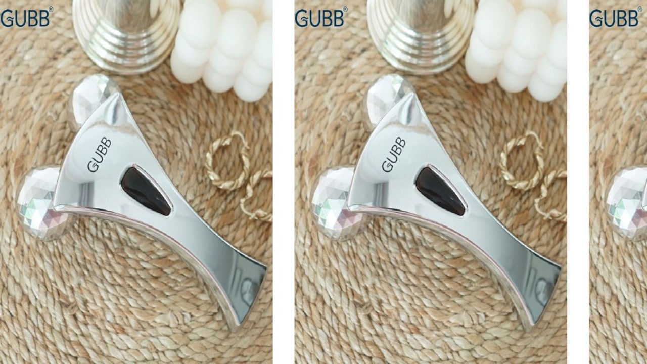 Explore the best 3D face massage rollers on Myntra