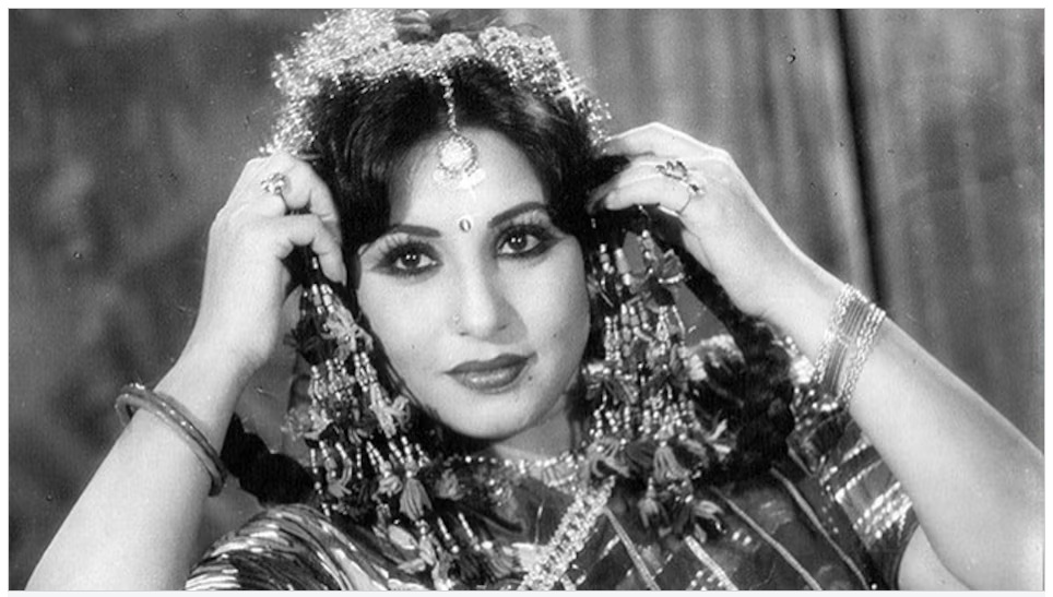 रेड लाइट एरिया में जन्मी इस एक्ट्रेस पर बनी भारत की सबसे महंगी सीरीज, खूबसूरती पर फिदा थे लोग, पति ने गोलियों से किया था छलनी