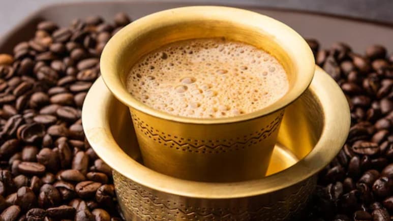 कॉफी पीते हुए कभी नहीं करनी चाहिए ये 3 गलतियां, AIIMS के डॉक्टर ने बताया कॉफी पीने का सही तरीका