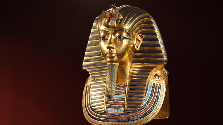 How A 'Thousand-Year-Old Curse' Killed The Man Who Entered King Tutankhamun's Tomb In Egypt