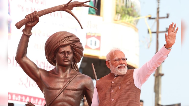 एक साल में 4 लाख पक्के घर, 26 हजार गांवों में पेयजल... जानें कैसे बदल रही ट्राइबल्स की जिंदगी