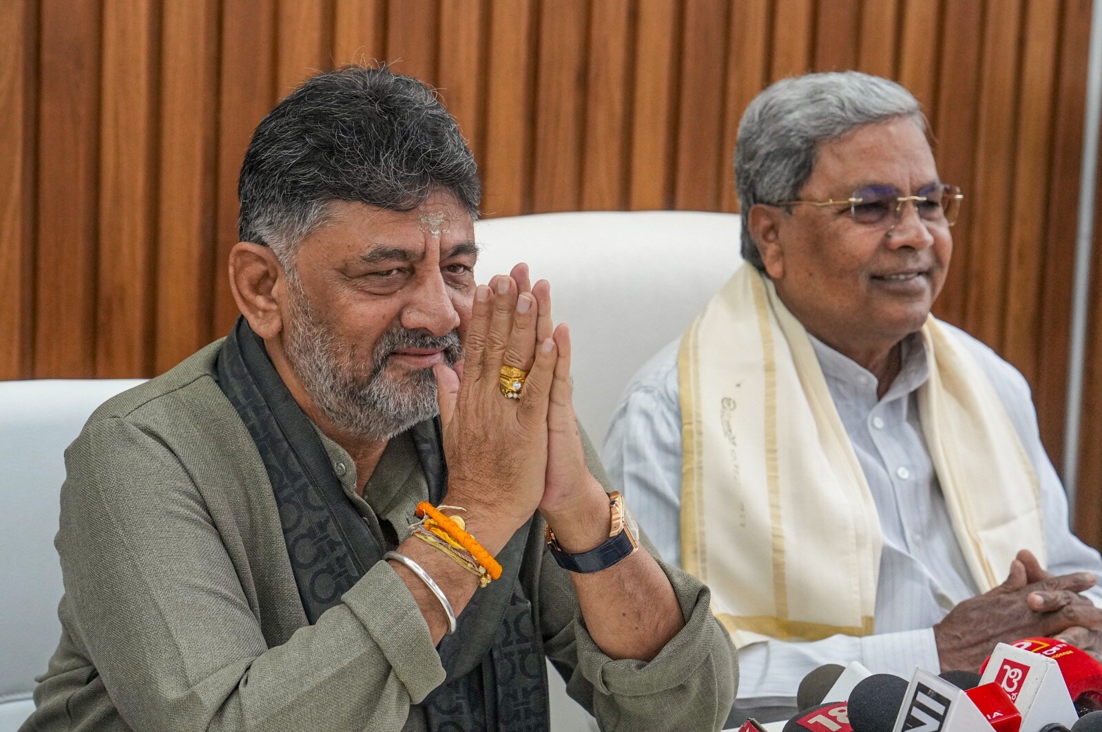 Congress Leadership Clash: Siddaramaiah vs Shivakumar Endgame