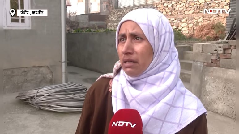 बच्चा कहता है बाबा-बाबा, कहां से लाऊं उसका बाबा... दिल्ली ब्लास्ट में आरोपी आमिर की भाभी रो पड़ी