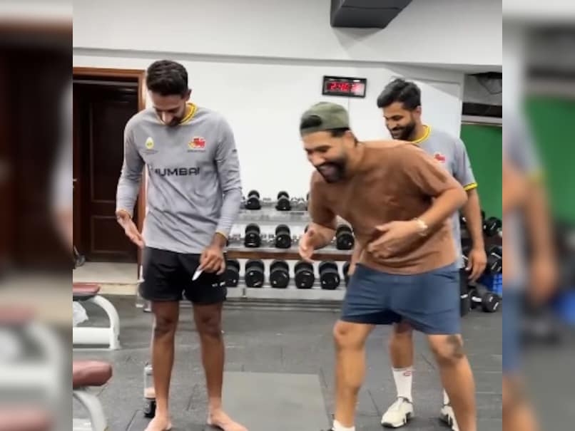 Rohit Sharma 'Shocks' Fellow Players With Pen. Video Is Hilarious