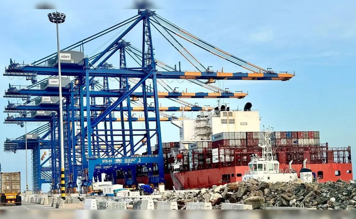 व्यापार डेटा रिपोर्ट: अक्टूबर 2025 में एक्सपोर्ट और इंपोर्ट का मिला-जुला रुझान