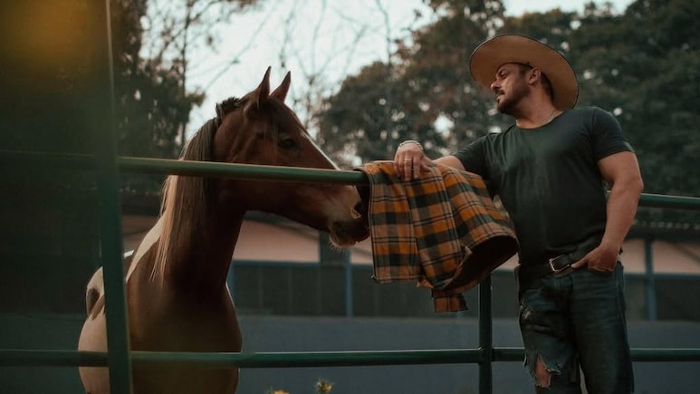 फिटनेस पर सवाल उठाने वालों को सलमान खान की 'किक', लेटेस्ट फोटो देख फैन्स बोले- शेर हो भाई...