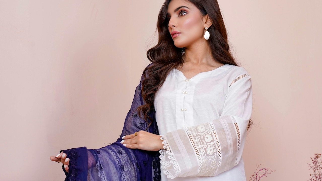 Struggling With Tight Kurtas? This Is How To Make Them Fit Perfectly For A Fuller Bust.