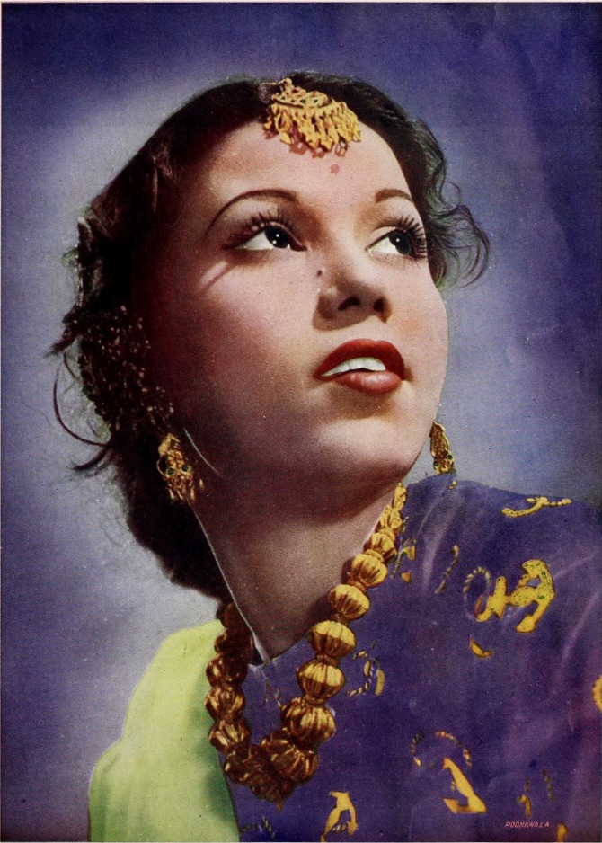 बदसूरत थी तो मां-बाप ने छोड़ा साथ, टूटी चार शादियां, फिर बनी ऐसी सुपरस्टार आगे-पीछे खड़ी रहीं मधुबाला, रेखा, काजोल