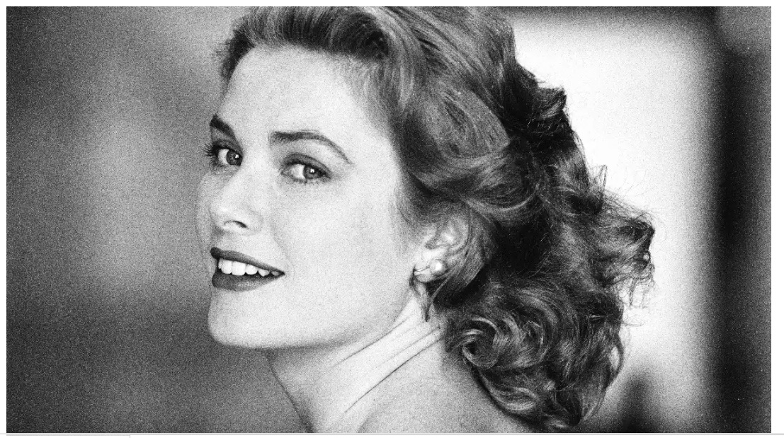 करियर के पीक पर इस एक्ट्रेस ने कर ली शादी, फिल्में छोड़ कर बनी क्वीन, हुआ दर्दनाक अंत