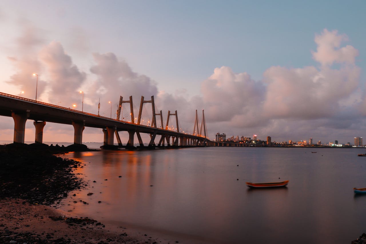 How Superbugs Spread In Cities: Contaminated Water, Food, Toilets And Public Spaces