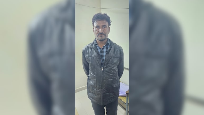 Explosive material seized: छिंदवाड़ा के एक घर में भारी संख्या में मिला डाइनामाइट, आरोपी जाहिद खान गिरफ्तार