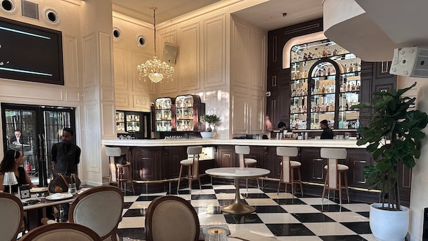 Riches' Review: A Delhi Restaurant Where Every Bite Feels Like a Work of Art