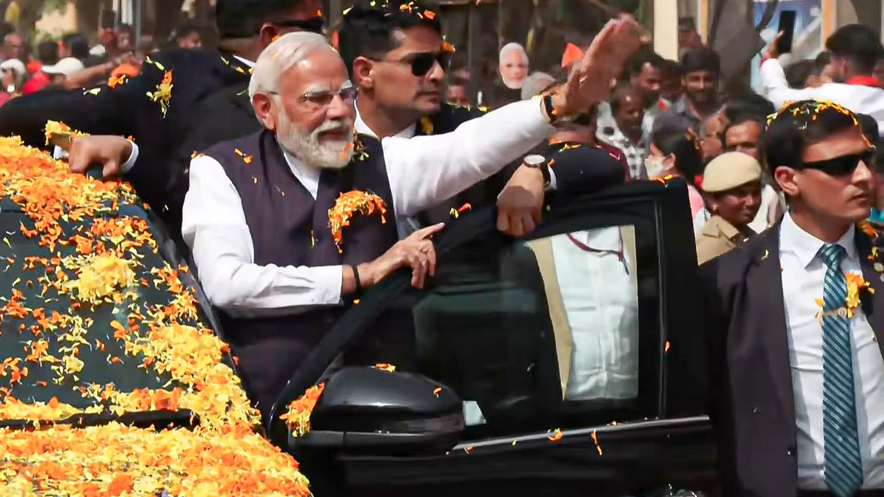 PM Modi Holds Udupi Roadshow, To Attend Gita Recital At Krishna Mutt