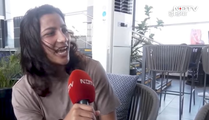 Exclusive: पिता के निधन, टीम में वापसी, जीत के इमोशन... 'कमबैक क्वीन' स्नेह राणा ने क्या-क्या बताया