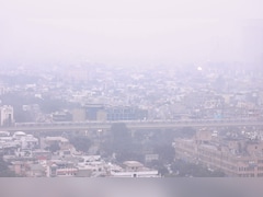 दिल्ली की जहरीली हवा से कब मिलेगी निजात? AQI 400 के पार, इन इलाकों की हवा सबसे जहरीली