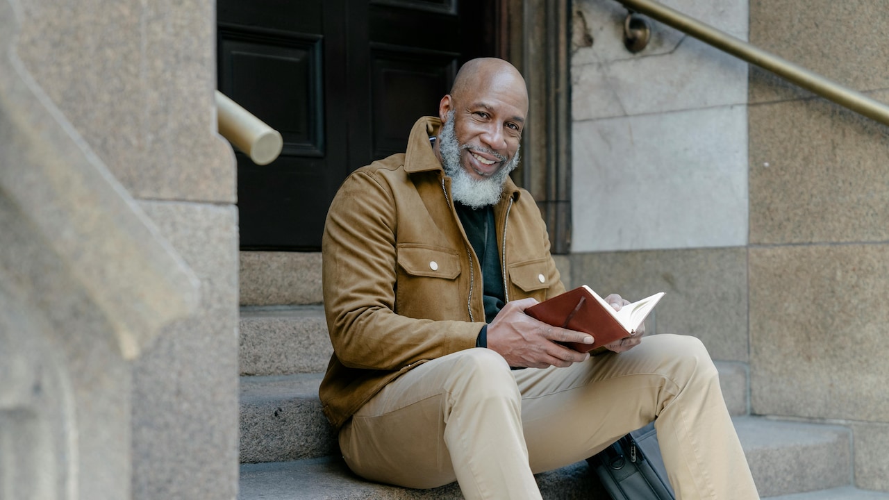 The Right Trouser Rise For Men Who Sit At Desks All Day The Right Trouser Rise For Men Who Sit At Desks All Day