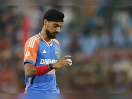 SA के खिलाफ शानदार स्पेल के बाद अर्शदीप सिंह को लगातार ODI मैच देने की जरूरत, बचपन के कोच का आया बयान