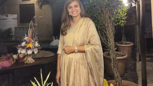 Bhamini Rathi Success Story: बस ऑपरेटर की बेटी भामिनी ने MP सिविल जज परीक्षा में हासिल की 1st रैंक, ऐसे लिखी सफलता की कहानी