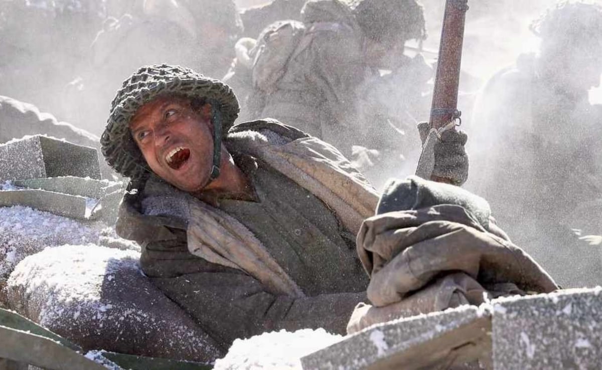 120 Bahadur Box Office Collection Day 1: वॉर पर बनी फिल्म ने पहले दिन कमाए इतने करोड़, हिट के लिए करनी होगी इतनी कमाई