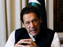 Pakistan: 4 बहनों के इकलौते भाई इमरान खान, किसी का पति इंजीनियर तो कोई F-16 का पायलट