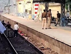 4 Run Over At UP Railway Station After Getting Off Train From Wrong Side