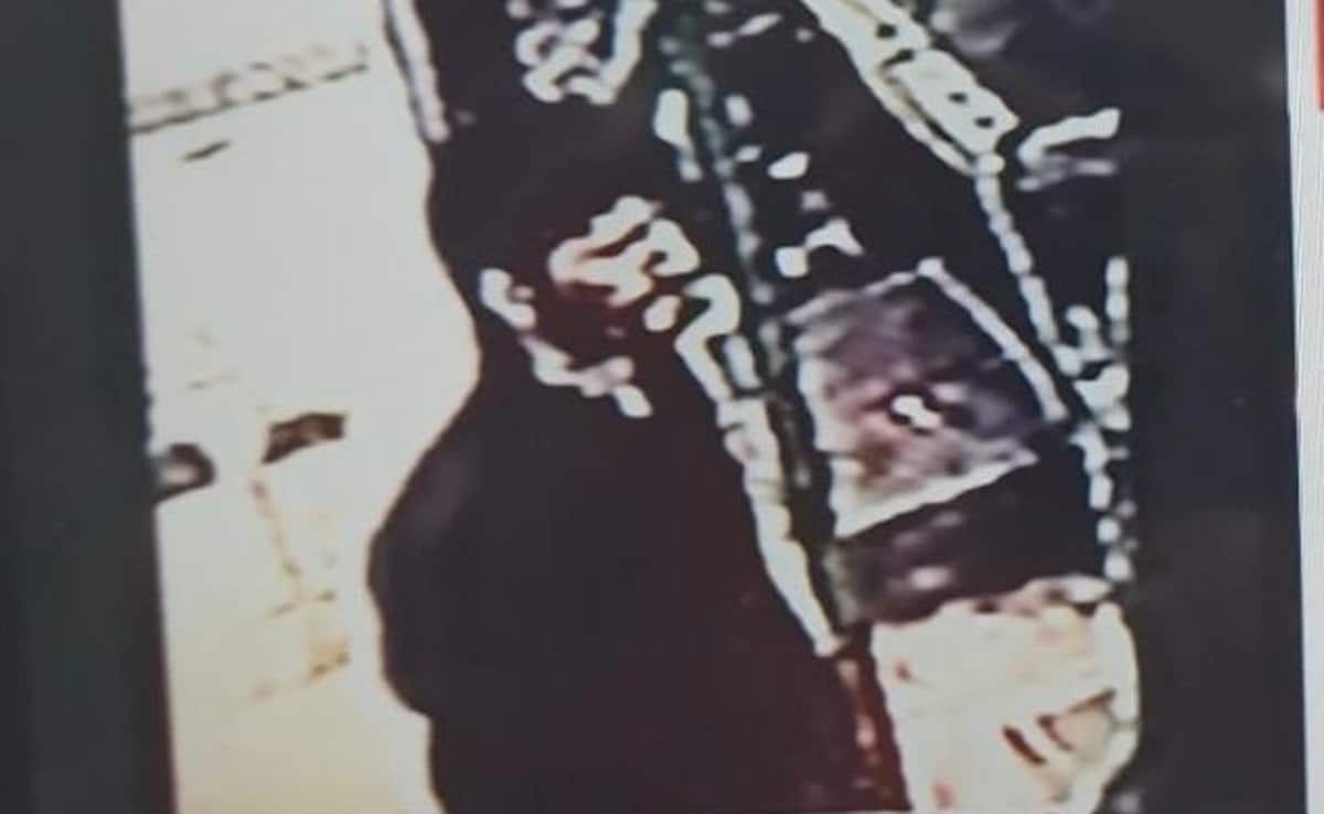 दिल्‍ली में ब्‍लास्‍ट करने वाले उमर की नई तस्‍वीर आई सामने, तुर्कमान गेट की मस्जिद में भी गया था