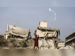 UN में गाजा का भविष्य पर लगी मुहर! इंटरनेशनल फोर्स को कमान और ट्रंप के हाथ में चाबुक, आजाद फिलिस्तीन का क्या?